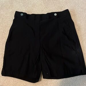 Women’s shorts size 10 stretchy fitted material side fake pockets